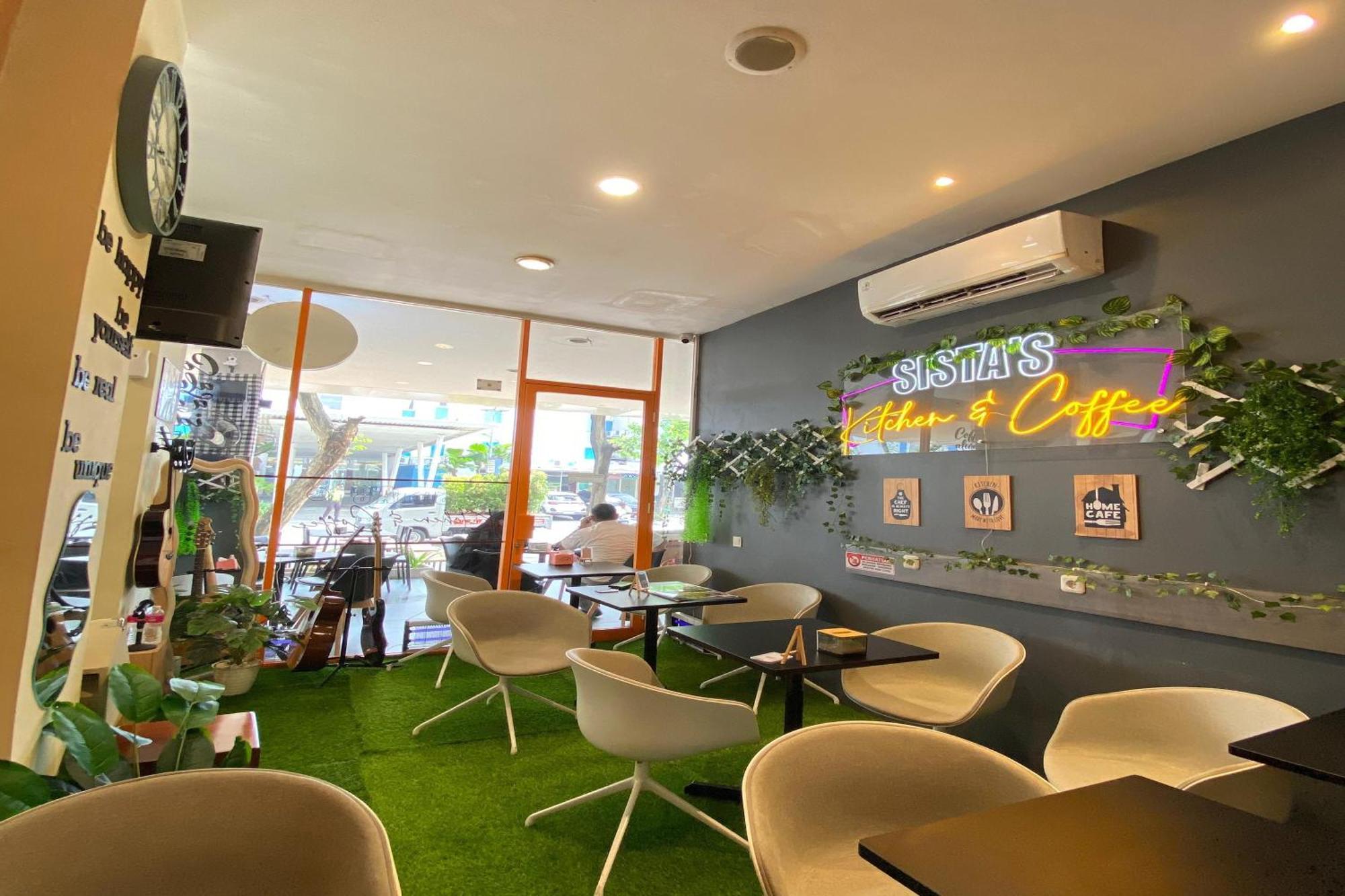 Hariss Inn Bandara Tangerang Buitenkant foto